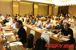 ȫ_ ʐ?c)DLPͶӰC(j)ȫѲչȼϾ