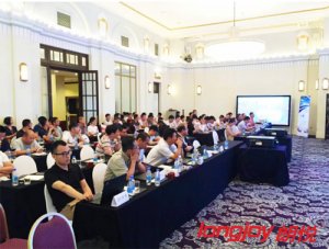 ʐ?c)ͶӰC(j)ȫѲչӾ`Ϻ